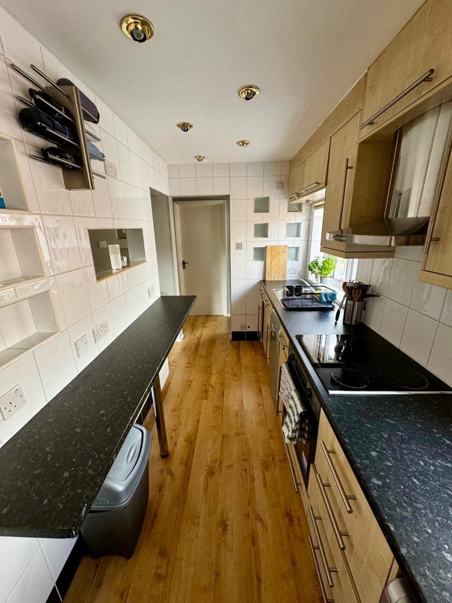 Amazing En-Suite Apartment In Finchley Central Лондон Екстер'єр фото